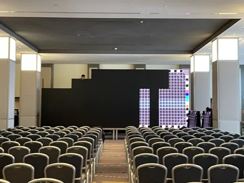Pantalla LED de gran formato como referencia para un evento en Villanueva del Pardillo
